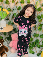 0001 Black Cute Cat With Pink Hearts Printed half Sleeves T-shirt with Heart Printed Pajama Kids Suits (1 Pcs)